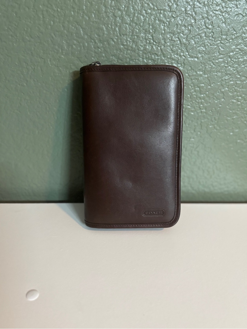 Vintage Coach Brown Leather Zip Travel Wallet for Men